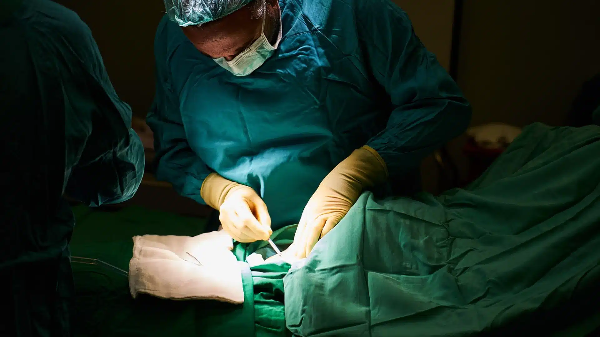 Quelles sont les principales étapes d’un traitement pour fracture au genou ?